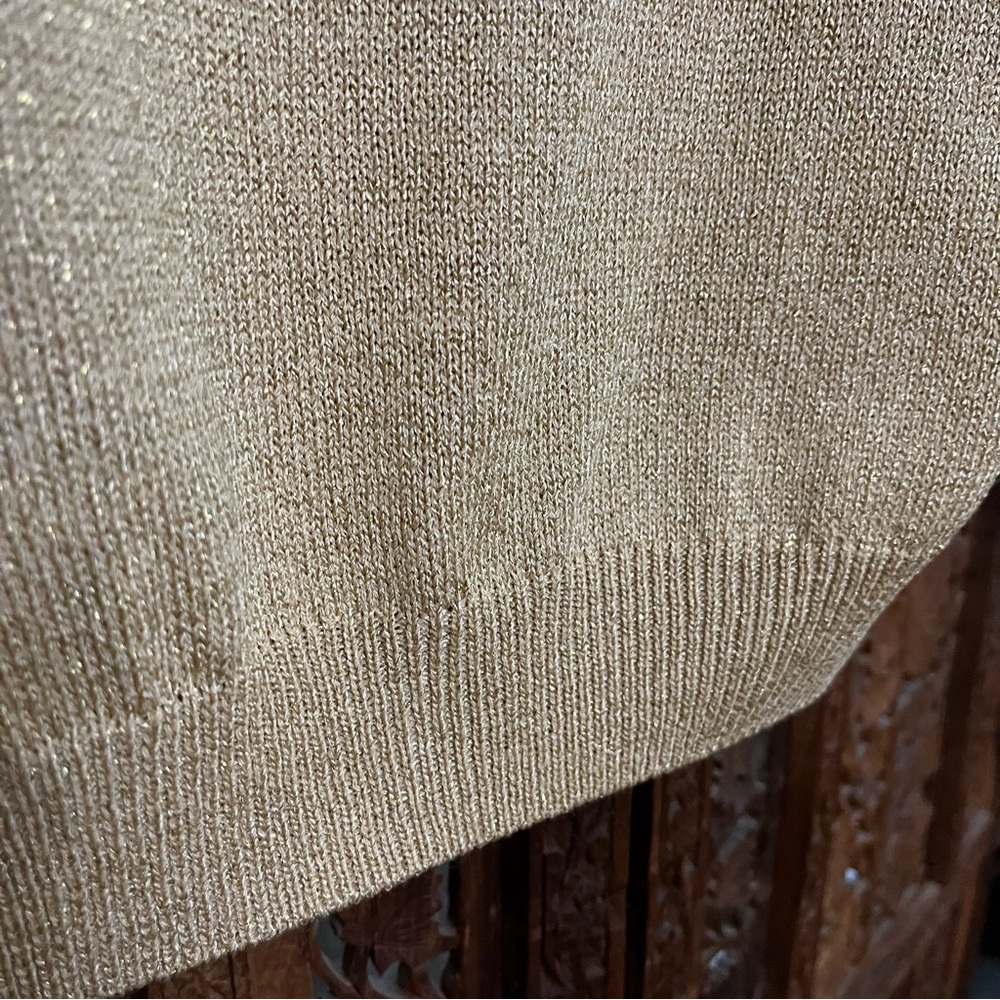 ST JOHN Basics Gold Sleeveless Top Sz Large - Picture 6 of 7